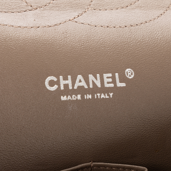 Chanel Jumbo Double Flap Maxi - Picture 10 of 10